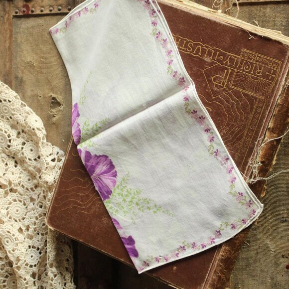 Vintage 1950s Handkerchief, Iris Purple Flower Print Cotton Hankie - Picture 8 of 15